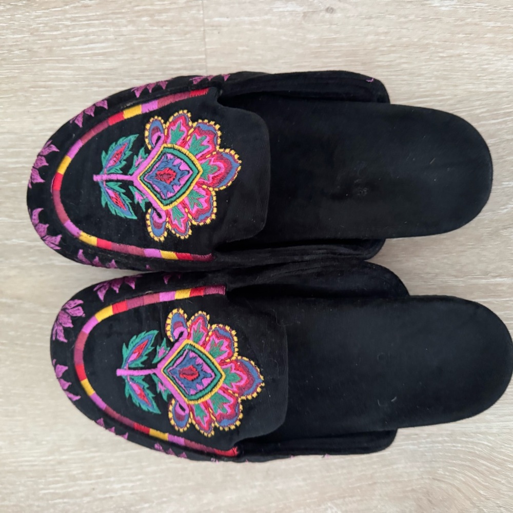 FARM Rio Black Mules with Pink and Yellow Accents - Picture 4 of 4